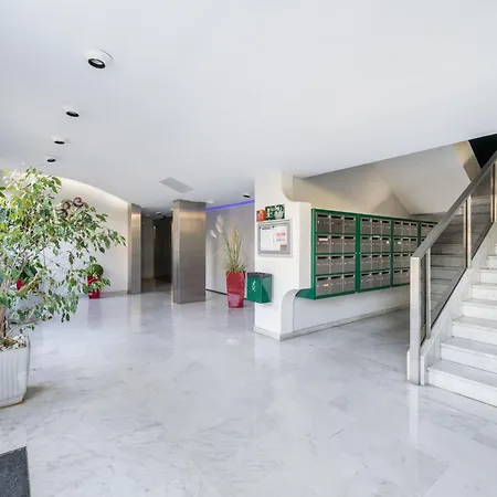 Bright & Luxurious - Heart Of Apartman Cannes