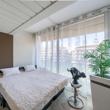 Bright & Luxurious - Heart Of