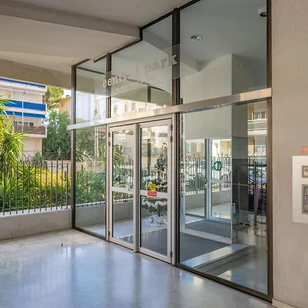 Bright & Luxurious - Heart Of