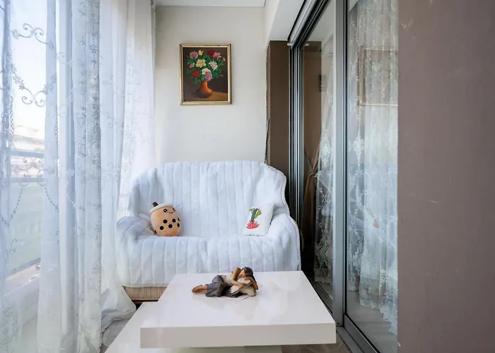 Bright & Luxurious - Heart Of * Cannes