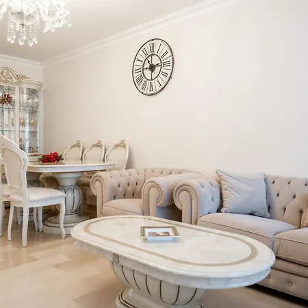 Bright & Luxurious - Heart Of Apartmán *